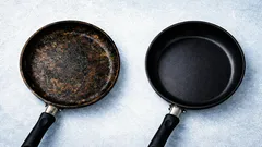 Slechts twee lepels en zelfs oude pannen glanzen weer als nieuw: een simpele truc